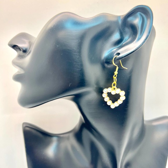 Beaded Heart Earrings - Valentines Day Earrings - Faux Pearl Earrings - Picture 10 of 10